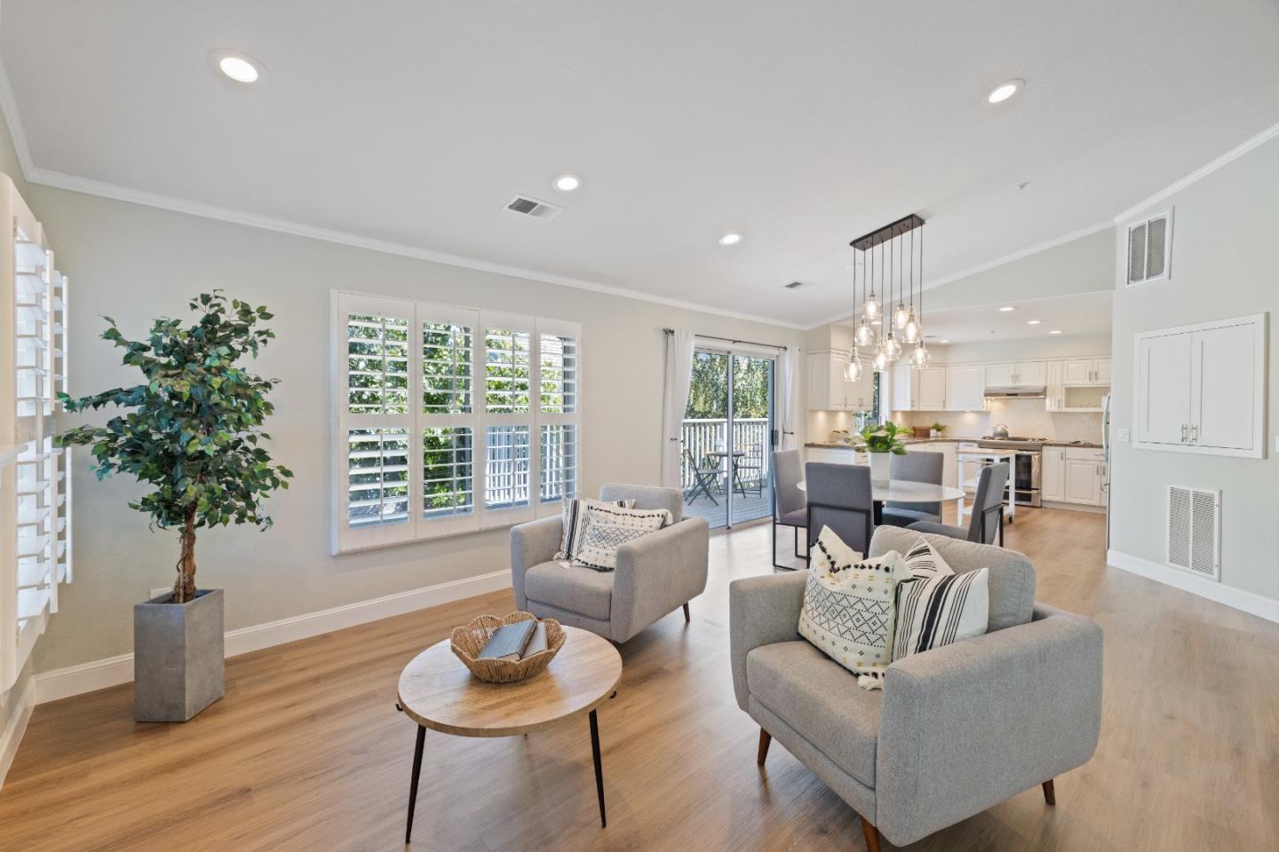 Detail Gallery Image 8 of 65 For 152 Navigator Dr, Scotts Valley,  CA 95066 - 3 Beds | 2/1 Baths