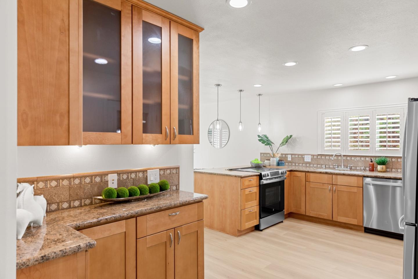Detail Gallery Image 13 of 35 For 1122 Lancelot Ln, San Jose,  CA 95127 - 3 Beds | 2 Baths