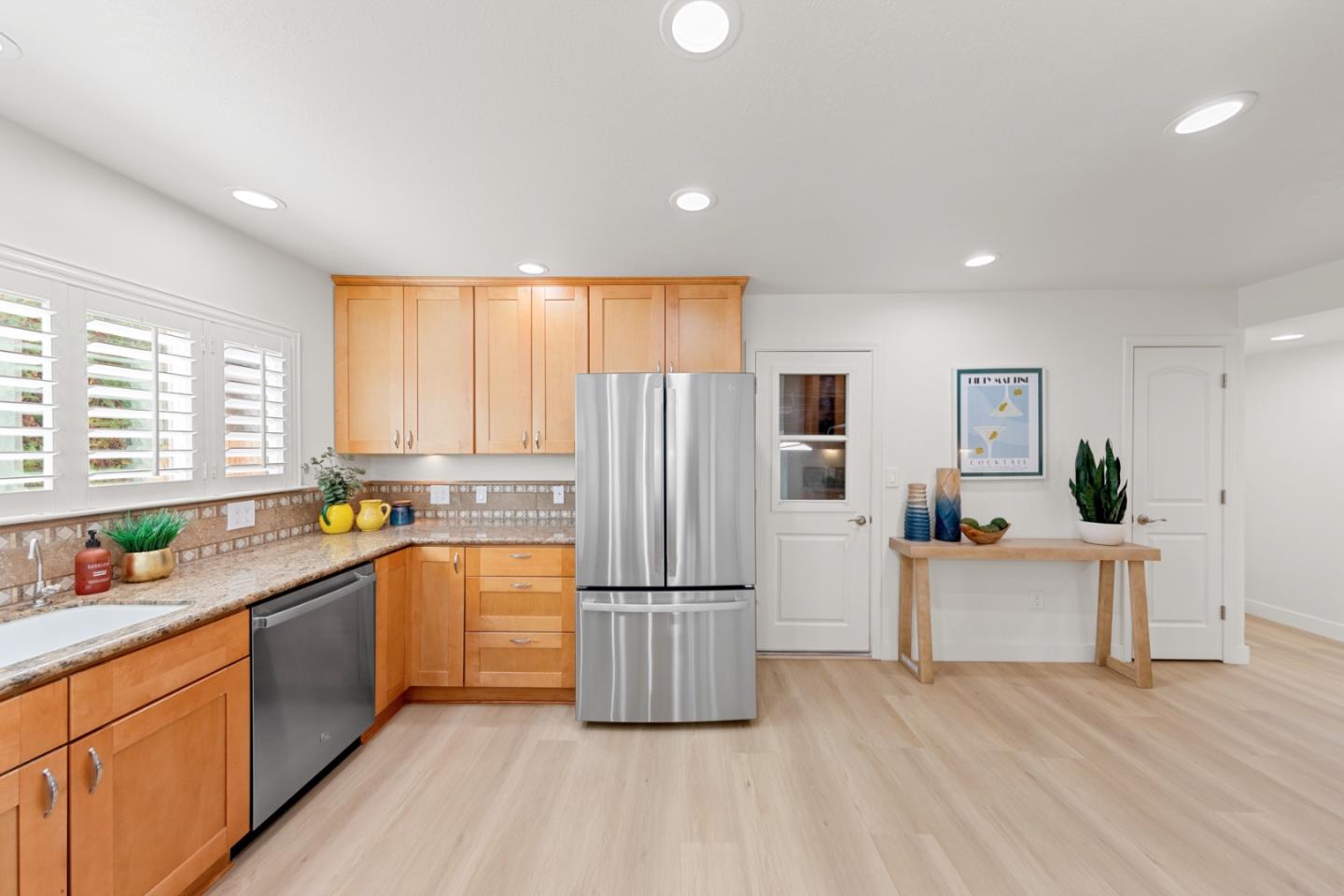 Detail Gallery Image 16 of 35 For 1122 Lancelot Ln, San Jose,  CA 95127 - 3 Beds | 2 Baths