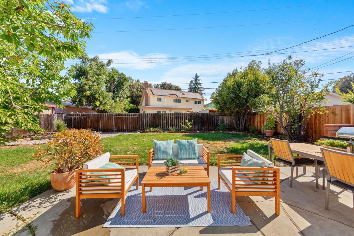 Detail Gallery Image 29 of 35 For 1122 Lancelot Ln, San Jose,  CA 95127 - 3 Beds | 2 Baths