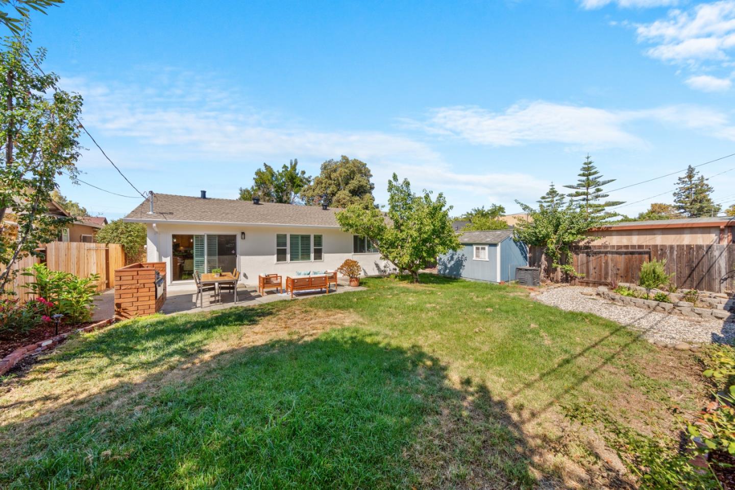 Detail Gallery Image 33 of 35 For 1122 Lancelot Ln, San Jose,  CA 95127 - 3 Beds | 2 Baths