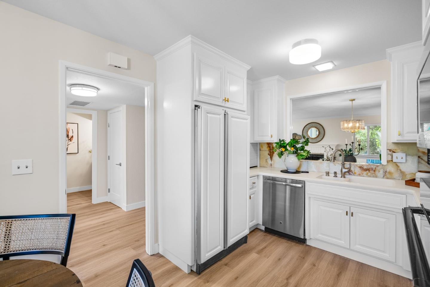 Detail Gallery Image 11 of 38 For 15400 Winchester Blvd #25,  Los Gatos,  CA 95030 - 3 Beds | 2/1 Baths