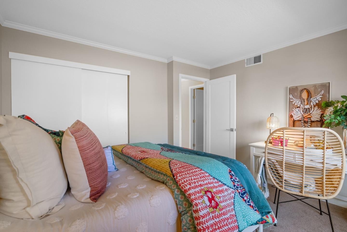 Detail Gallery Image 17 of 38 For 15400 Winchester Blvd #25,  Los Gatos,  CA 95030 - 3 Beds | 2/1 Baths