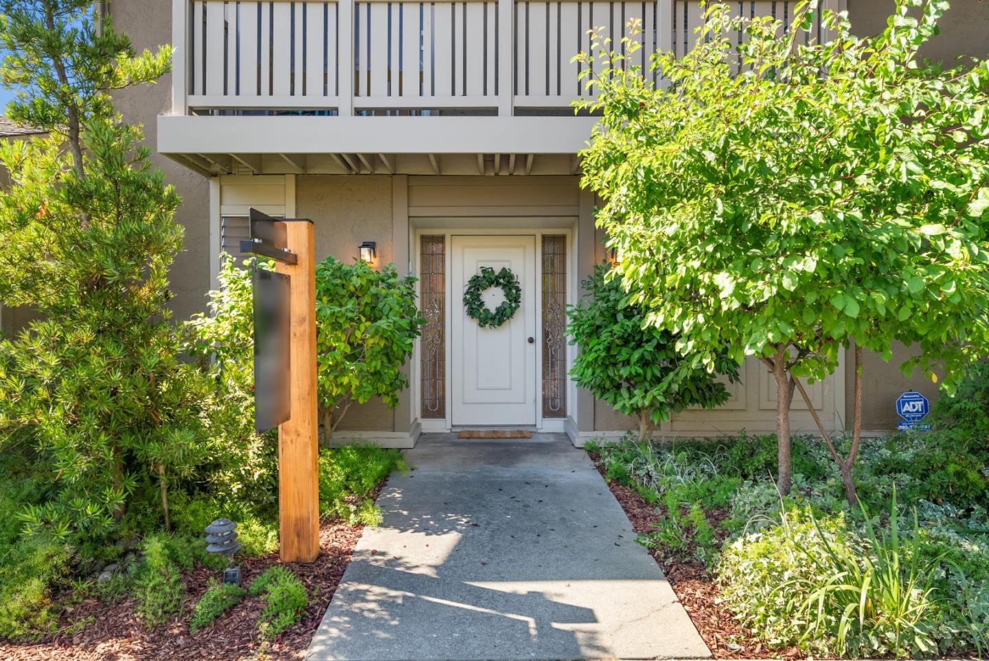Detail Gallery Image 3 of 38 For 15400 Winchester Blvd #25,  Los Gatos,  CA 95030 - 3 Beds | 2/1 Baths