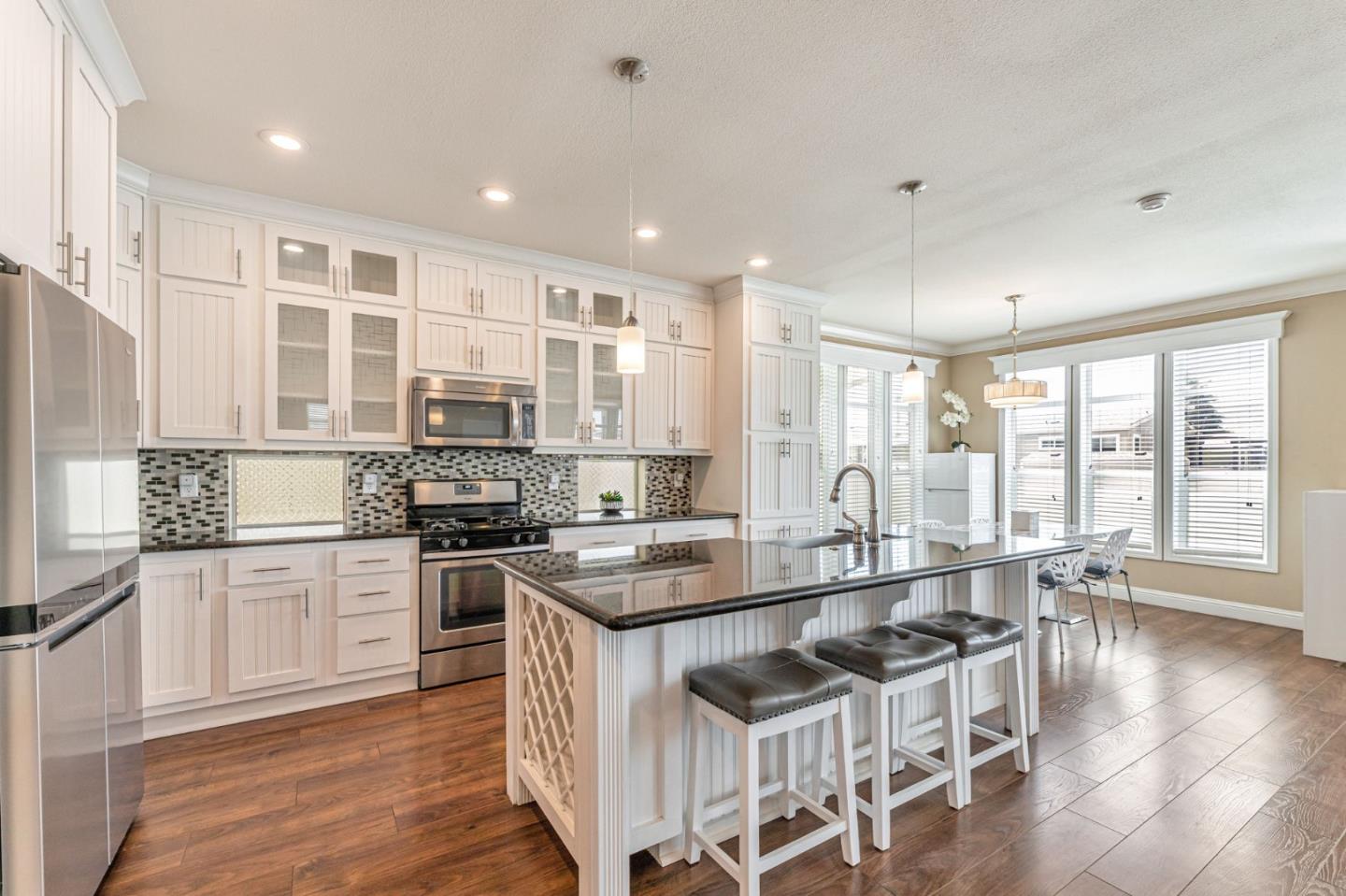 Detail Gallery Image 11 of 45 For 1085 Tasman Dr #759,  Sunnyvale,  CA 94089 - 3 Beds | 3 Baths