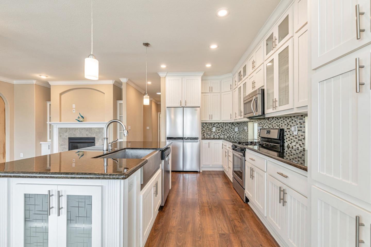 Detail Gallery Image 14 of 45 For 1085 Tasman Dr #759,  Sunnyvale,  CA 94089 - 3 Beds | 3 Baths