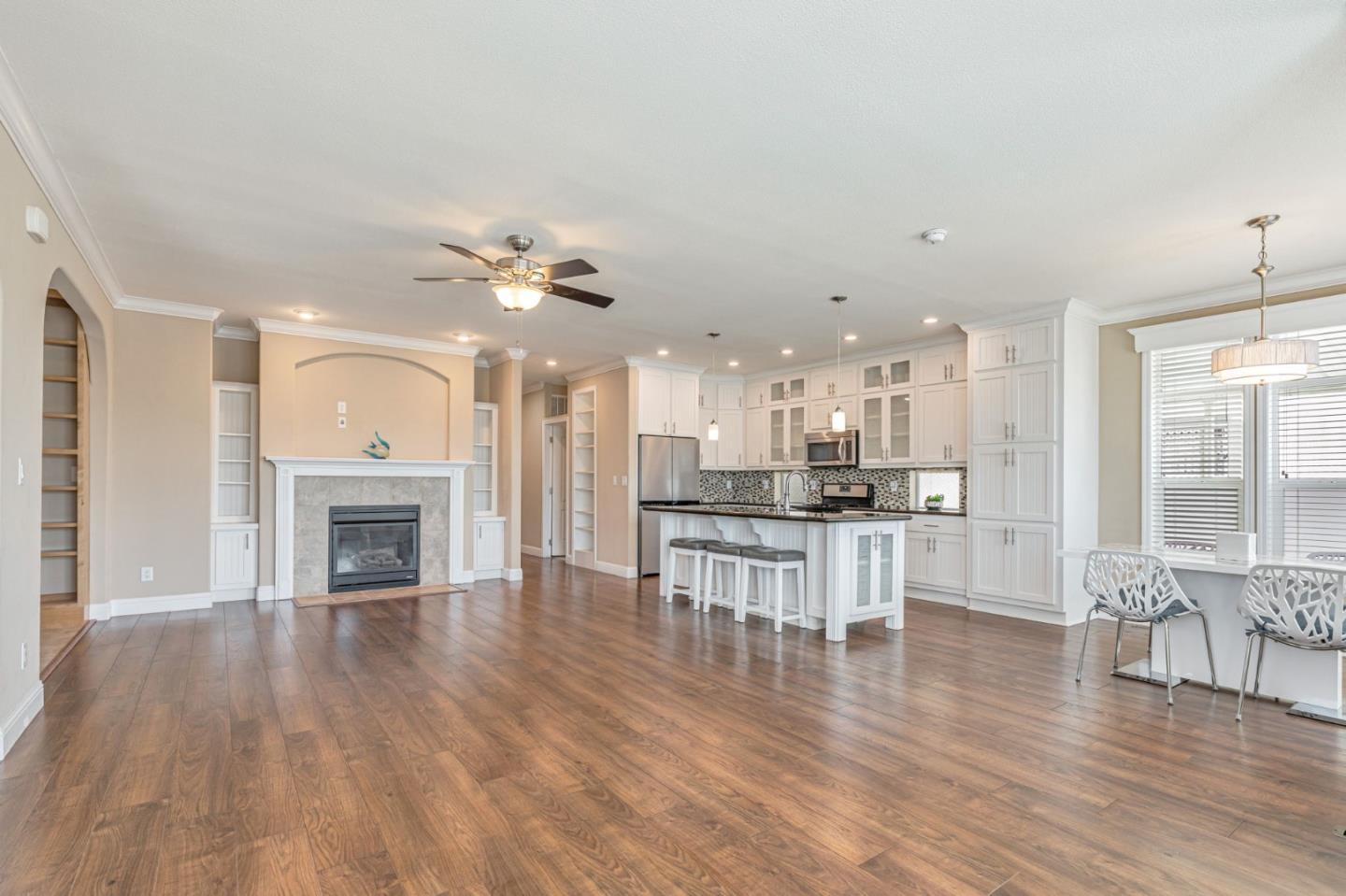 Detail Gallery Image 7 of 45 For 1085 Tasman Dr #759,  Sunnyvale,  CA 94089 - 3 Beds | 3 Baths