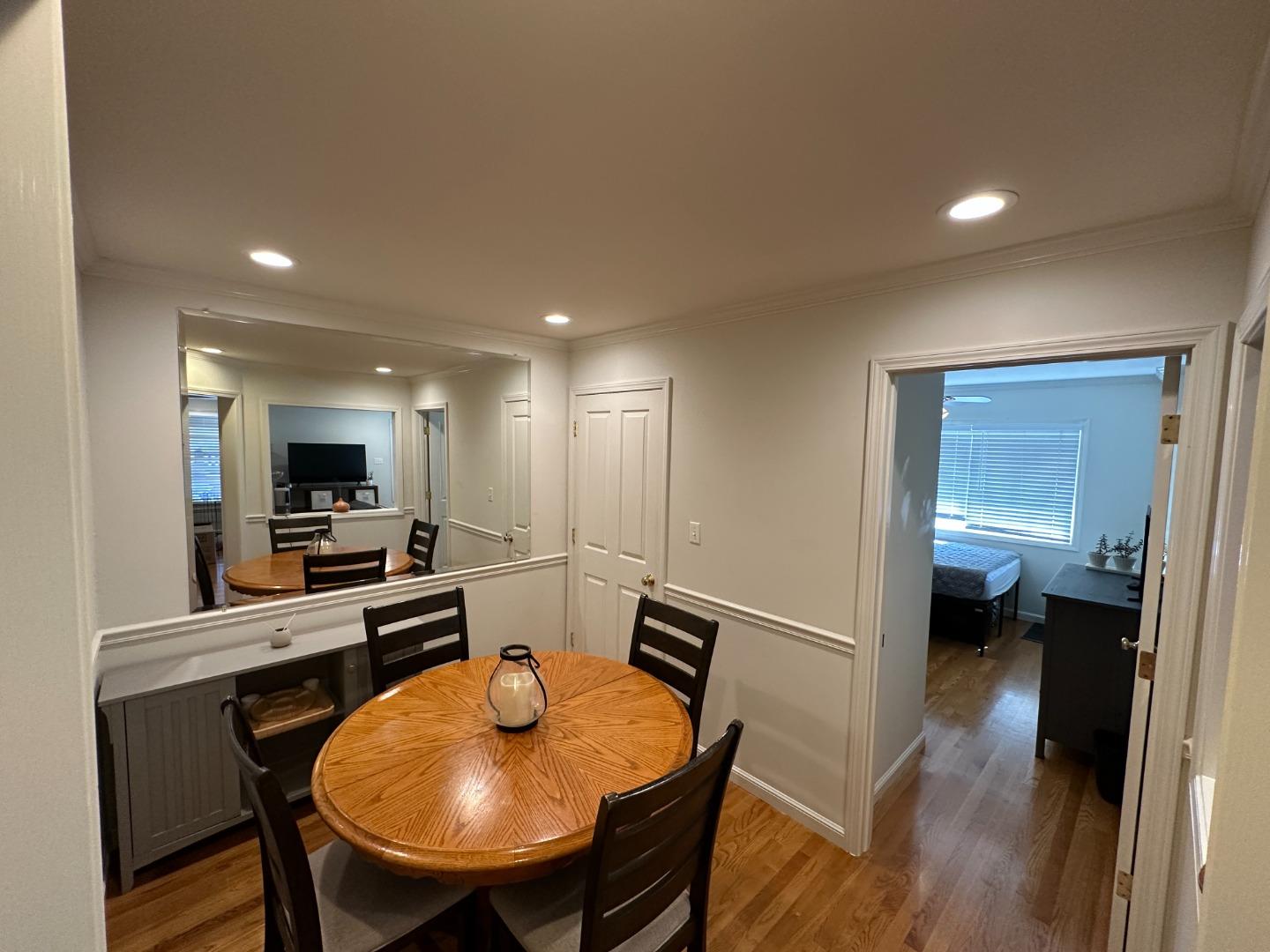 Detail Gallery Image 7 of 13 For 3833 Donner St, San Mateo,  CA 94403 - 2 Beds | 1 Baths