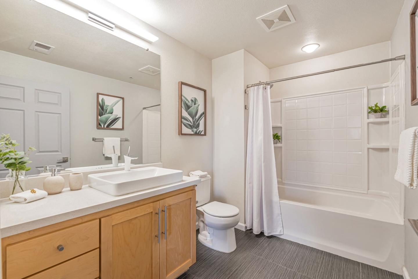 Detail Gallery Image 17 of 32 For 800 N 8th St #311,  San Jose,  CA 95112 - 2 Beds | 2 Baths