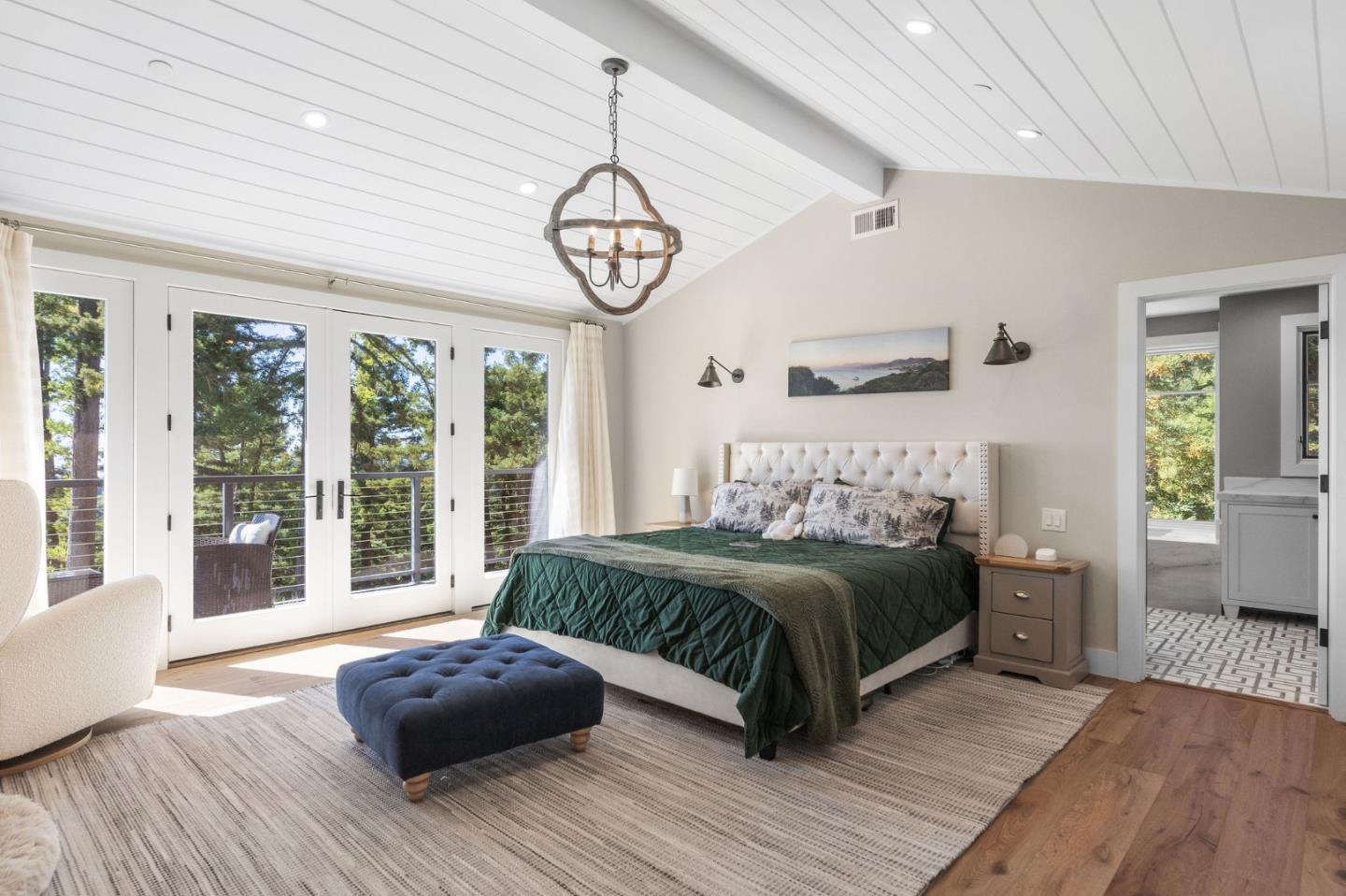 Detail Gallery Image 10 of 29 For 220 Ware Rd, Woodside,  CA 94062 - 7 Beds | 5/2 Baths