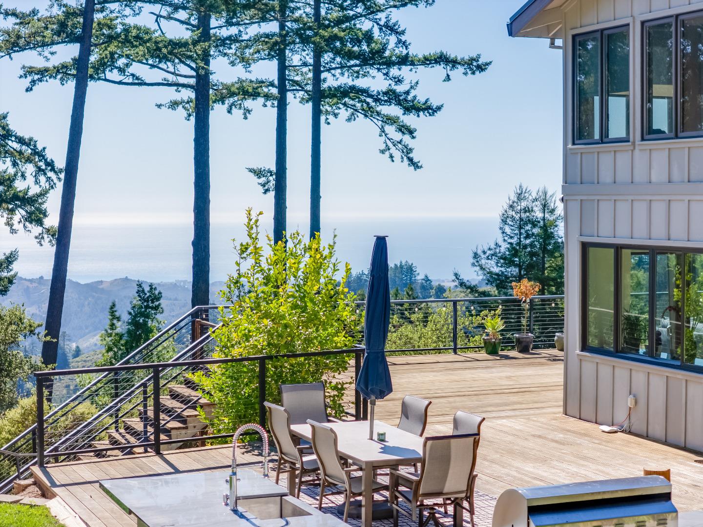 Detail Gallery Image 18 of 29 For 220 Ware Rd, Woodside,  CA 94062 - 7 Beds | 5/2 Baths