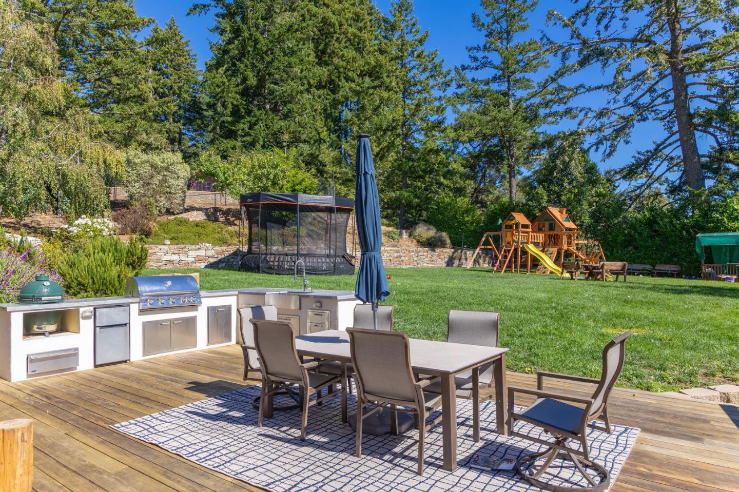 Detail Gallery Image 21 of 29 For 220 Ware Rd, Woodside,  CA 94062 - 7 Beds | 5/2 Baths