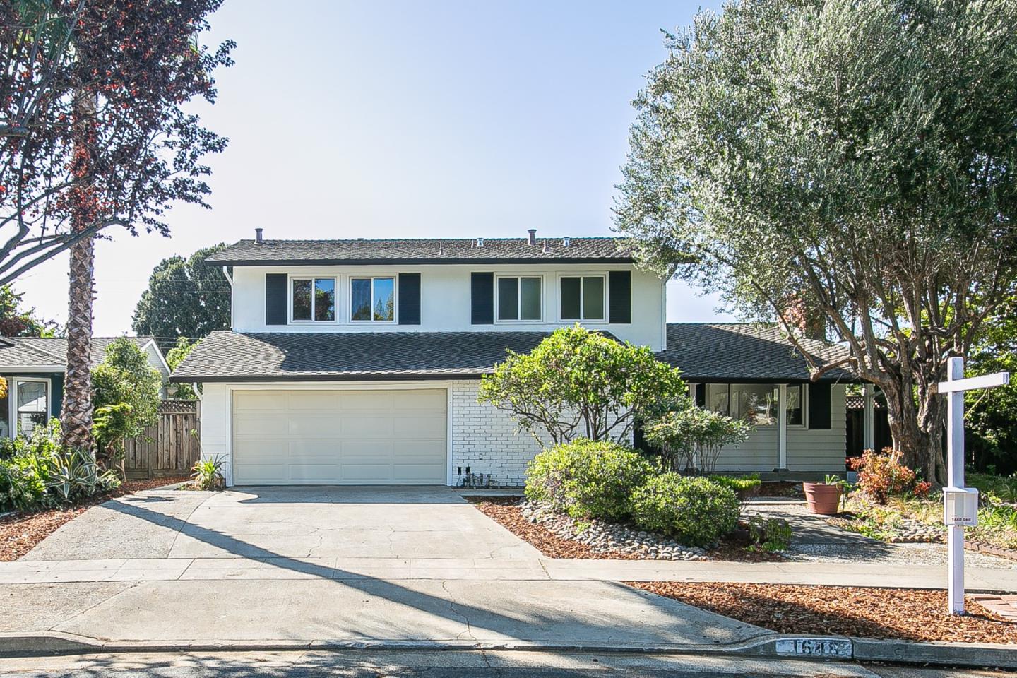 Detail Gallery Image 1 of 22 For 1648 Knollwood Ave, San Jose,  CA 95125 - 5 Beds | 3 Baths