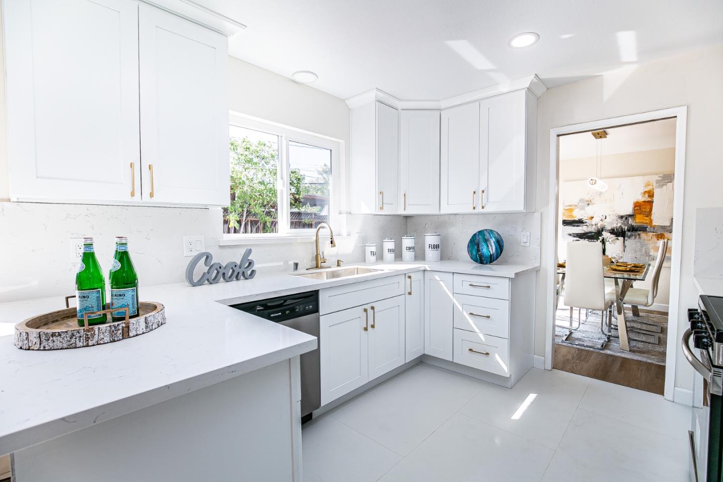 Detail Gallery Image 7 of 22 For 1648 Knollwood Ave, San Jose,  CA 95125 - 5 Beds | 3 Baths