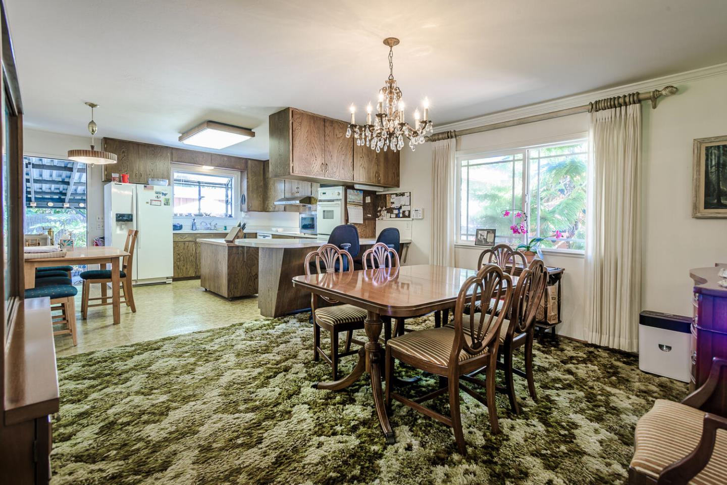 Detail Gallery Image 11 of 31 For 591 16th Ave, Menlo Park,  CA 94025 - 4 Beds | 2 Baths