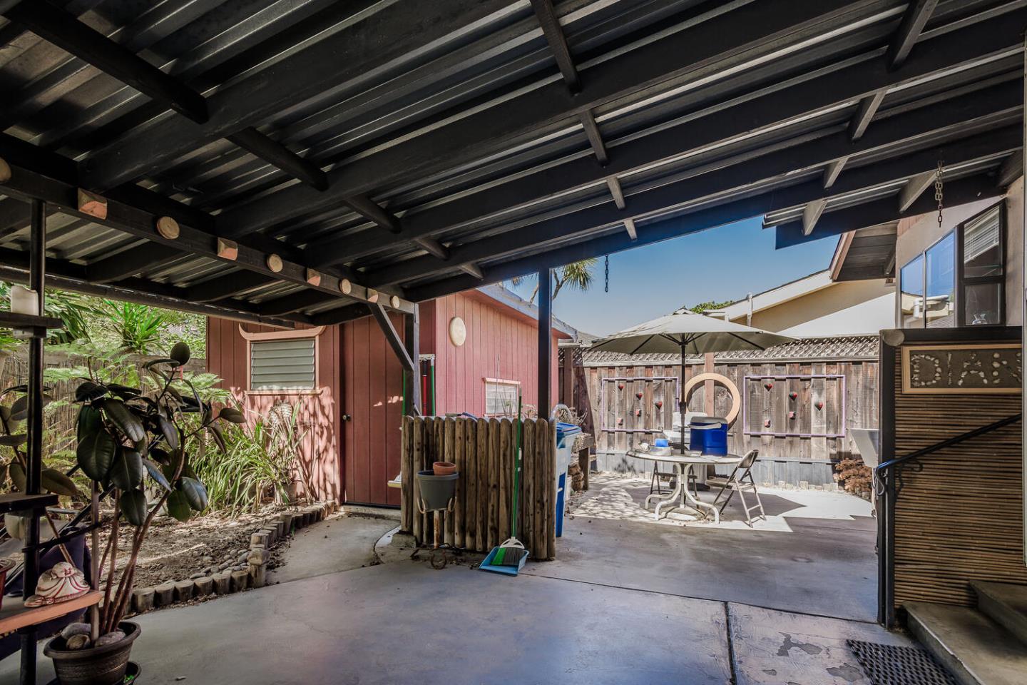 Detail Gallery Image 23 of 31 For 591 16th Ave, Menlo Park,  CA 94025 - 4 Beds | 2 Baths