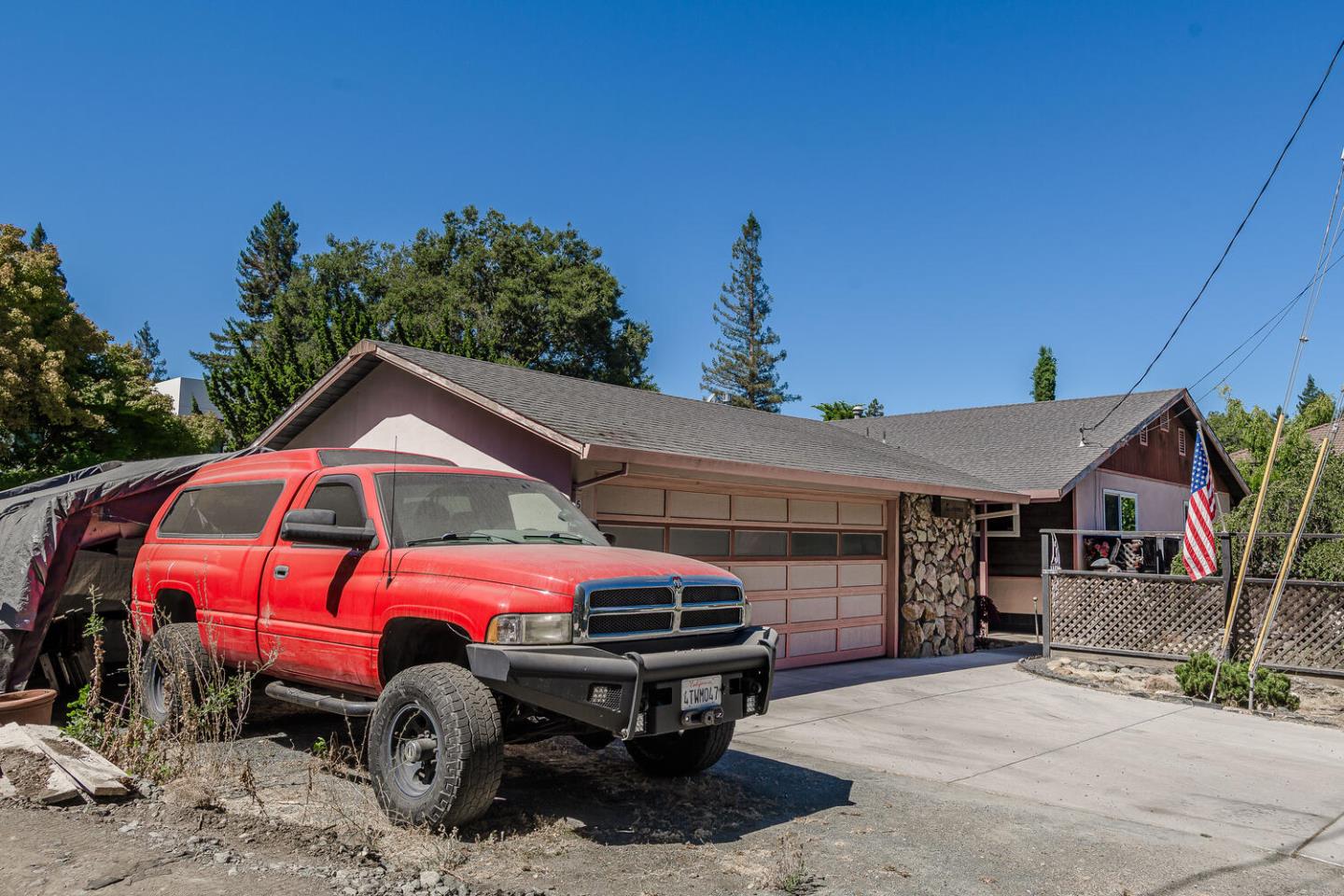 Detail Gallery Image 27 of 31 For 591 16th Ave, Menlo Park,  CA 94025 - 4 Beds | 2 Baths