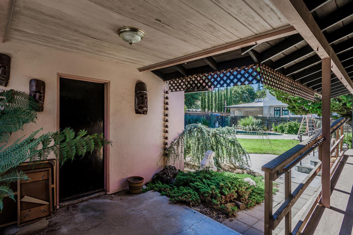 Detail Gallery Image 28 of 31 For 591 16th Ave, Menlo Park,  CA 94025 - 4 Beds | 2 Baths