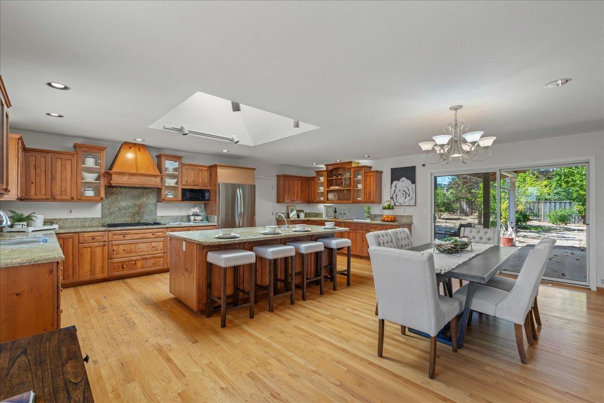 Detail Gallery Image 14 of 35 For 20211 Argonaut Dr, Saratoga,  CA 95070 - 3 Beds | 2 Baths
