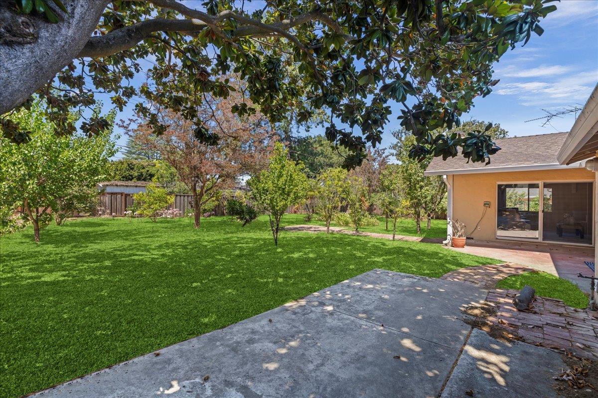 Detail Gallery Image 33 of 35 For 20211 Argonaut Dr, Saratoga,  CA 95070 - 3 Beds | 2 Baths