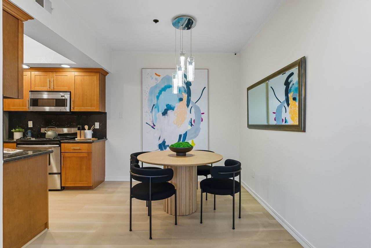 Detail Gallery Image 2 of 34 For 22330 Homestead Rd #307,  Cupertino,  CA 95014 - 2 Beds | 2 Baths