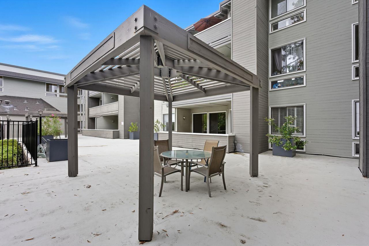 Detail Gallery Image 31 of 34 For 22330 Homestead Rd #307,  Cupertino,  CA 95014 - 2 Beds | 2 Baths