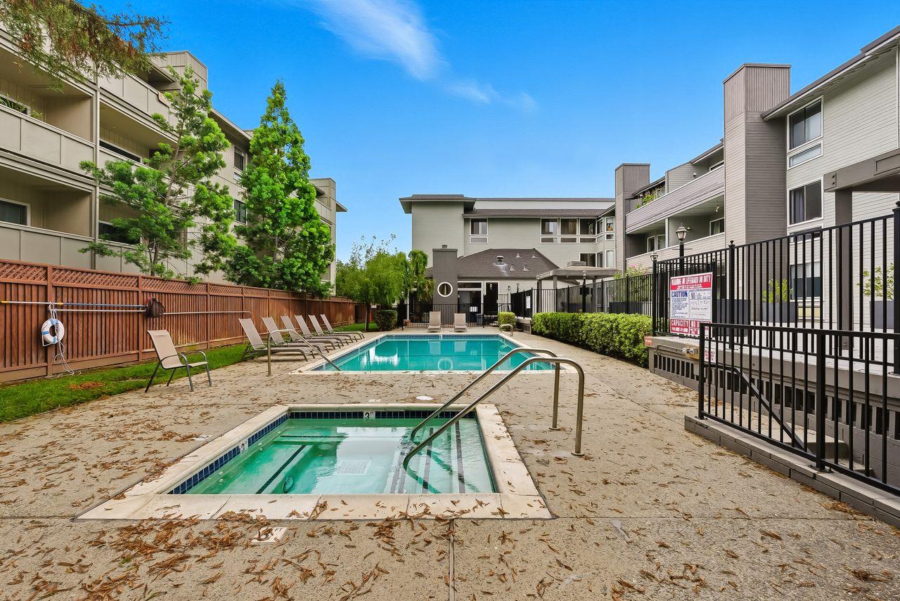 Detail Gallery Image 32 of 34 For 22330 Homestead Rd #307,  Cupertino,  CA 95014 - 2 Beds | 2 Baths