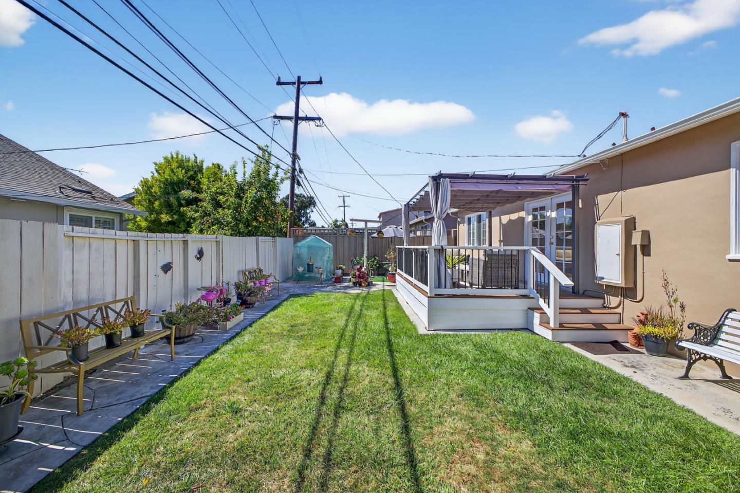 Detail Gallery Image 31 of 37 For 215 Prague St, San Mateo,  CA 94401 - 3 Beds | 1/1 Baths