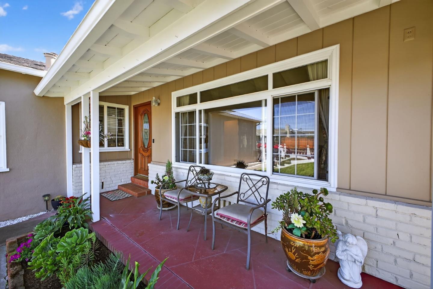 Detail Gallery Image 6 of 37 For 215 Prague St, San Mateo,  CA 94401 - 3 Beds | 1/1 Baths