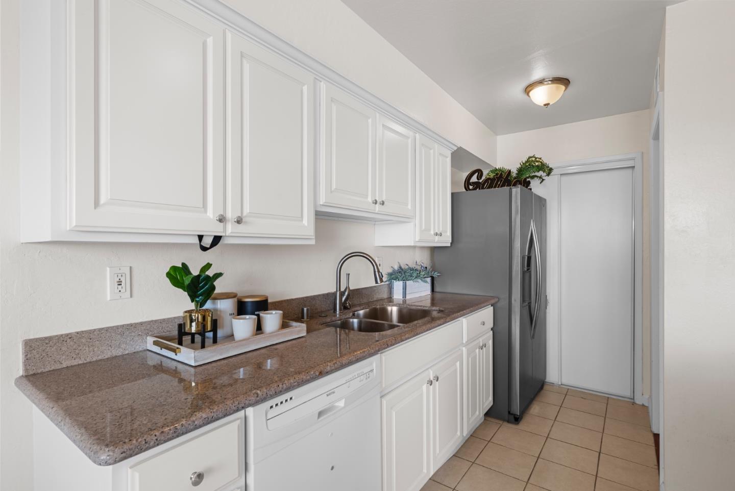 Detail Gallery Image 18 of 95 For 1567 Lago St, San Mateo,  CA 94403 - – Beds | – Baths