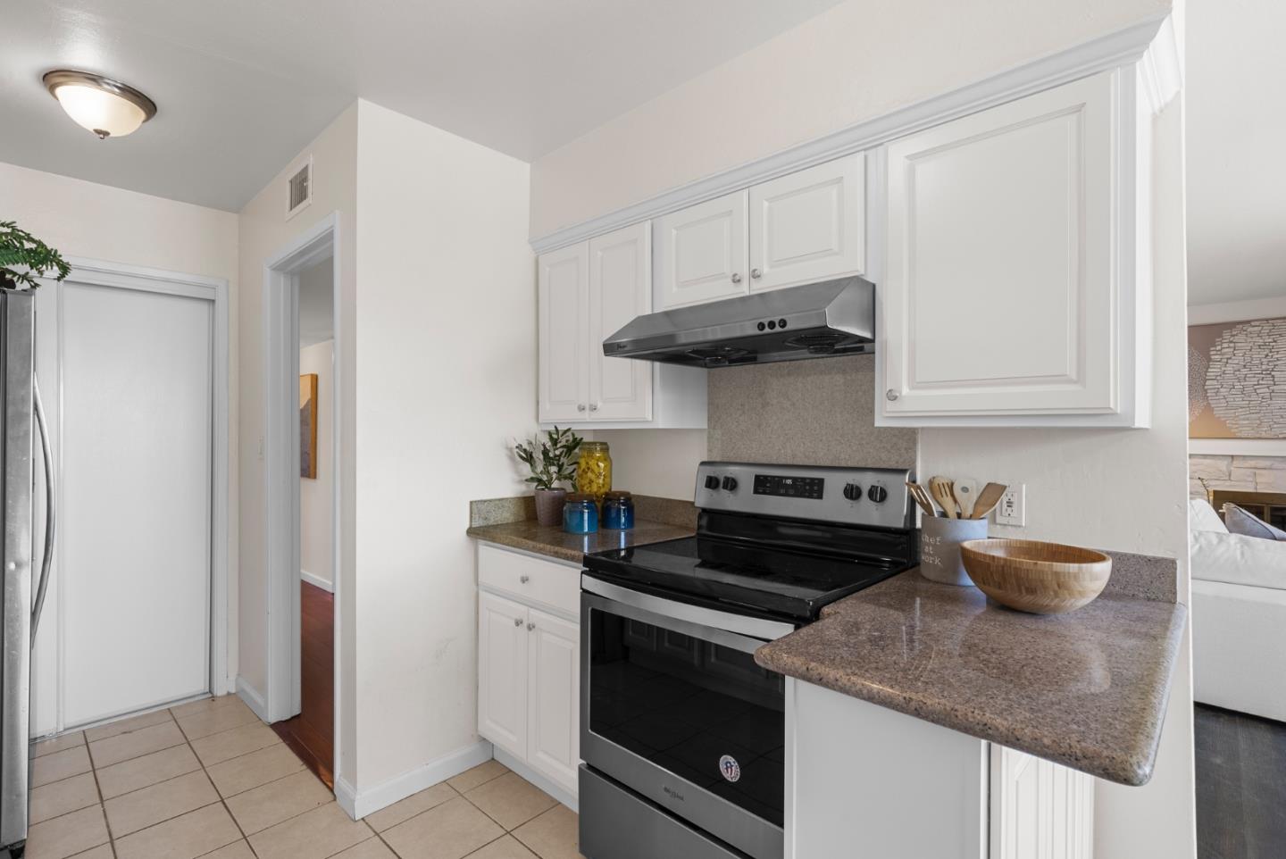 Detail Gallery Image 20 of 95 For 1567 Lago St, San Mateo,  CA 94403 - – Beds | – Baths