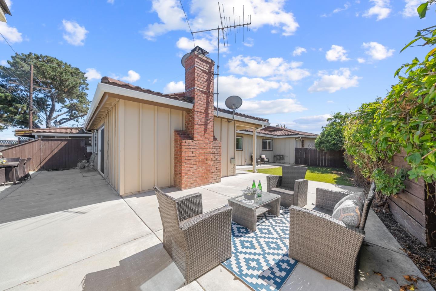 Detail Gallery Image 49 of 95 For 1567 Lago St, San Mateo,  CA 94403 - – Beds | – Baths