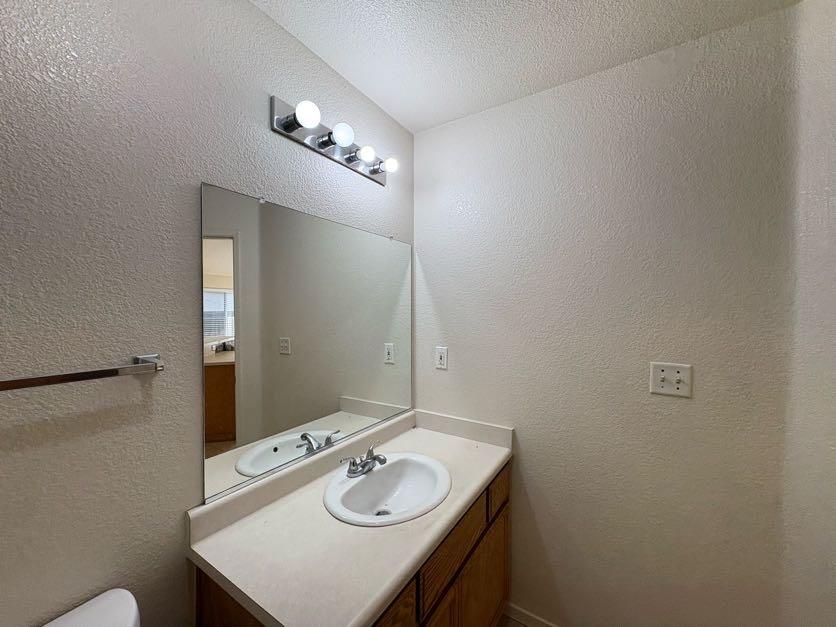 Detail Gallery Image 11 of 21 For 2443 N Shoemaker Ave, Merced,  CA 95348 - 4 Beds | 2 Baths