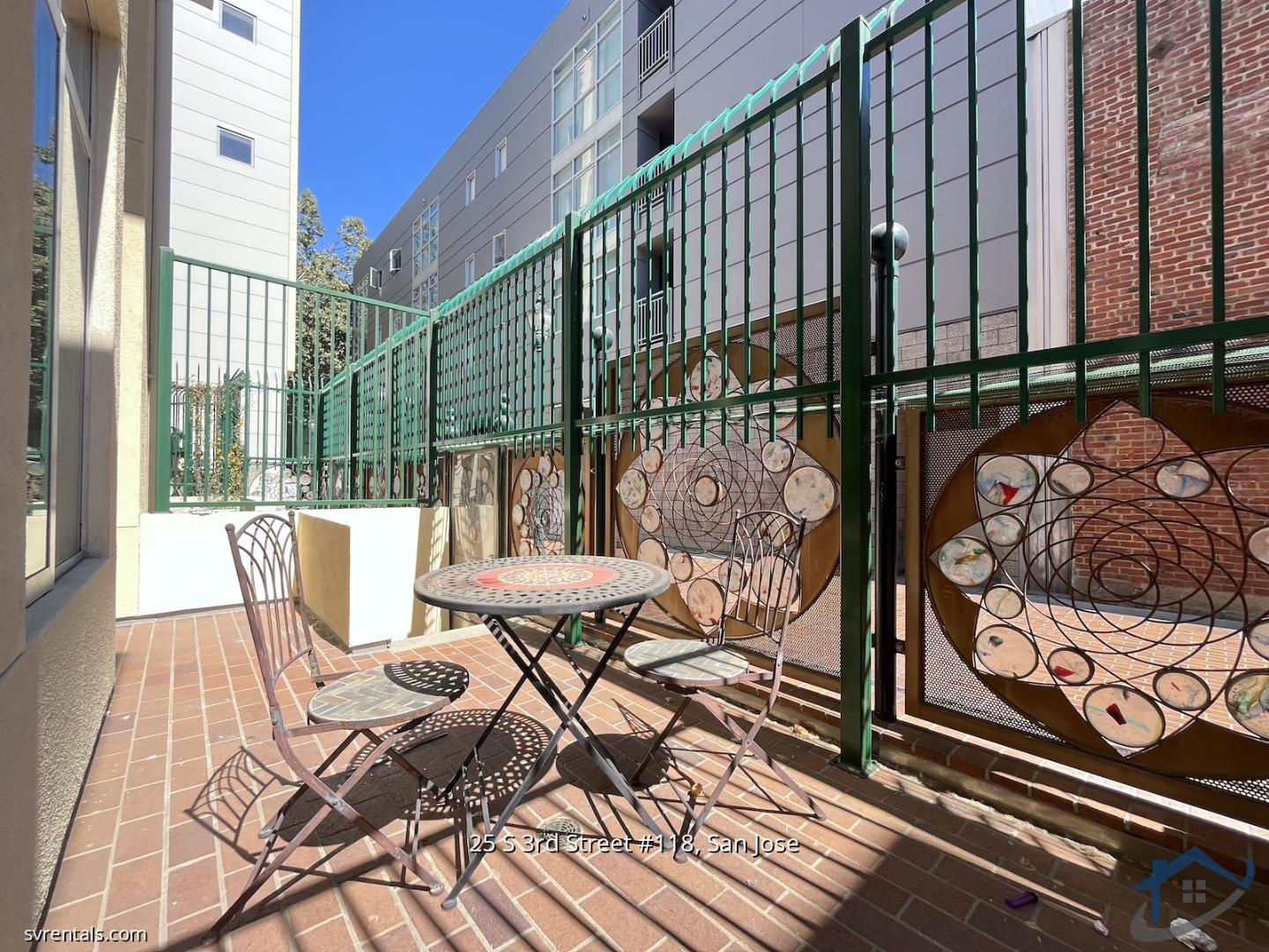 Detail Gallery Image 2 of 14 For 25 S 3rd St #118,  San Jose,  CA 95113 - 3 Beds | 3 Baths