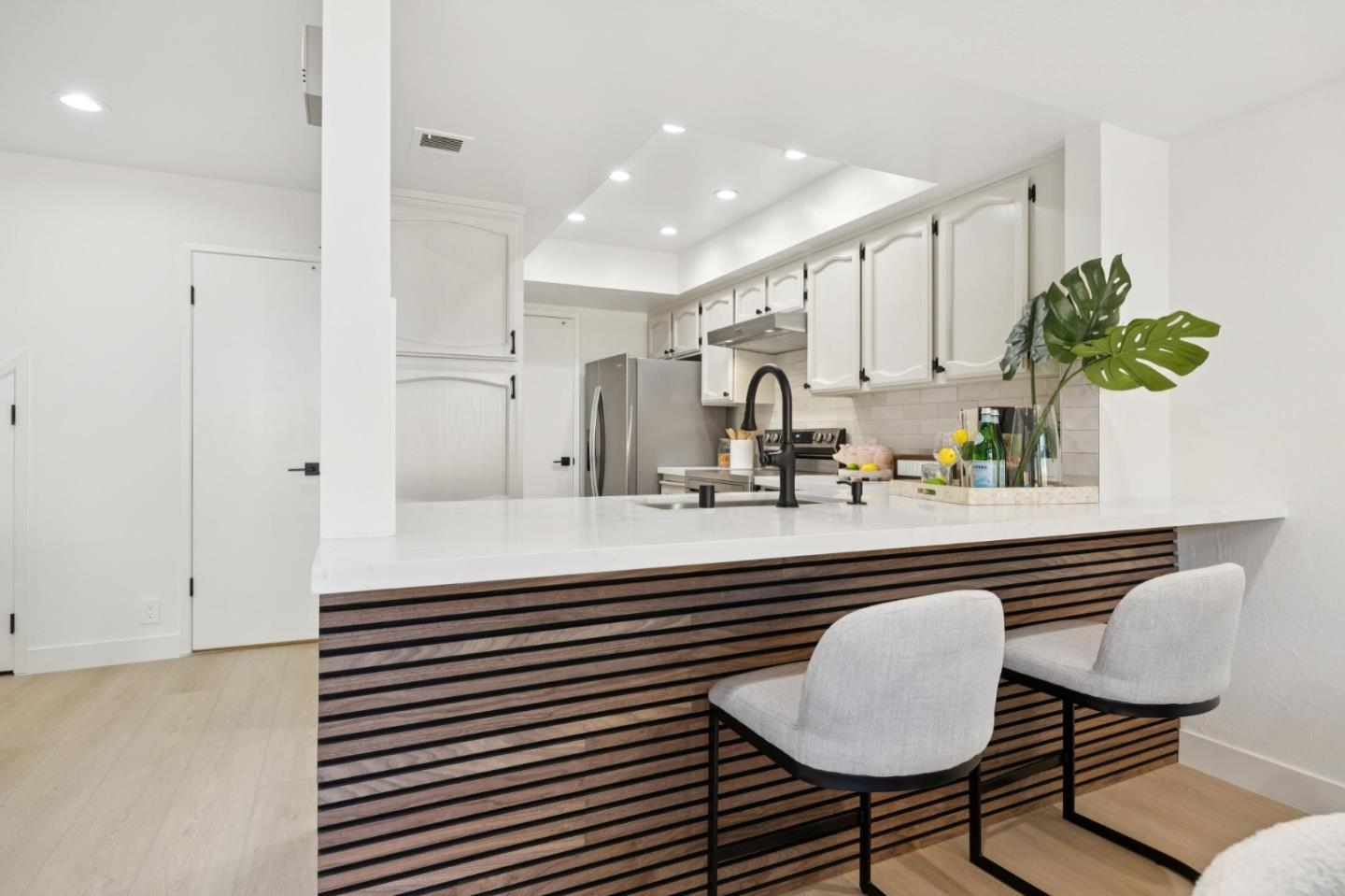 Detail Gallery Image 6 of 24 For 1155 Illiad Ct, San Jose,  CA 95118 - 3 Beds | 2/1 Baths