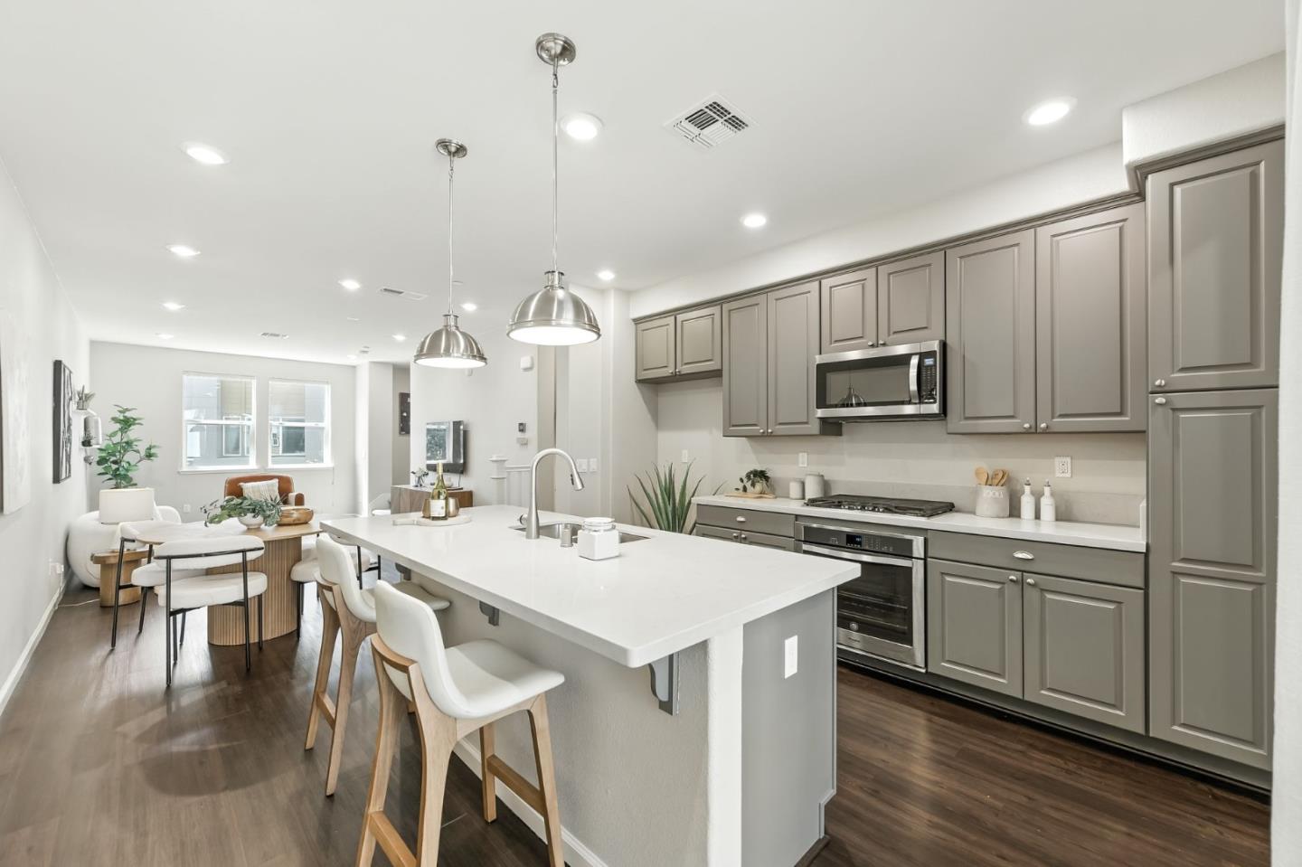 Detail Gallery Image 12 of 44 For 398 Desert Holly St, Milpitas,  CA 95035 - 2 Beds | 2/1 Baths