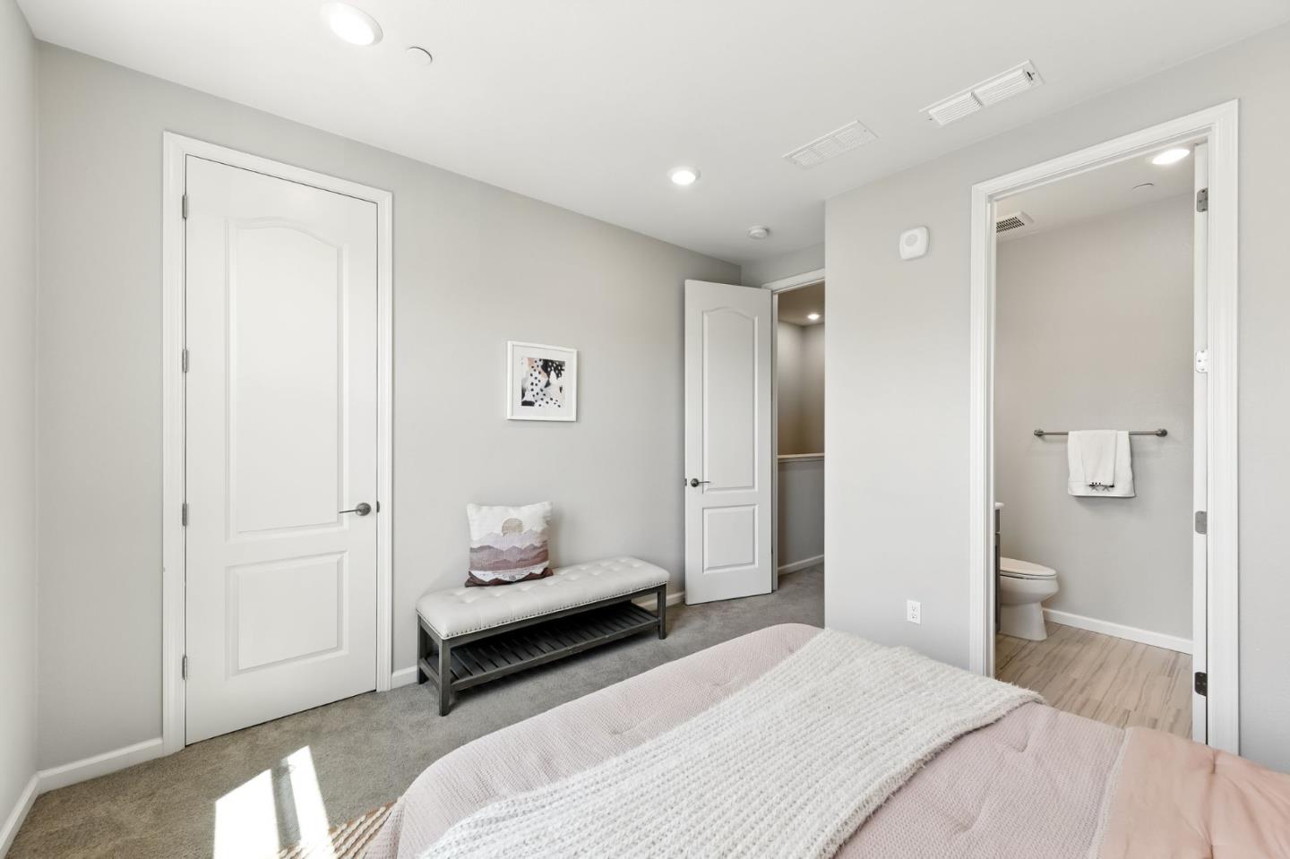 Detail Gallery Image 25 of 44 For 398 Desert Holly St, Milpitas,  CA 95035 - 2 Beds | 2/1 Baths