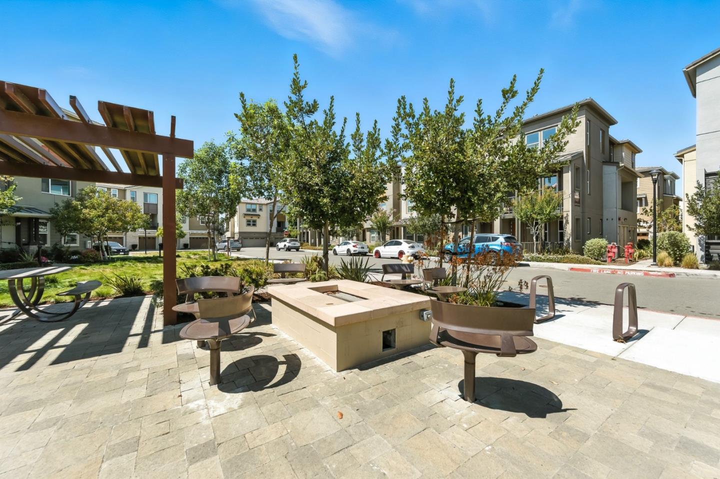 Detail Gallery Image 36 of 44 For 398 Desert Holly St, Milpitas,  CA 95035 - 2 Beds | 2/1 Baths