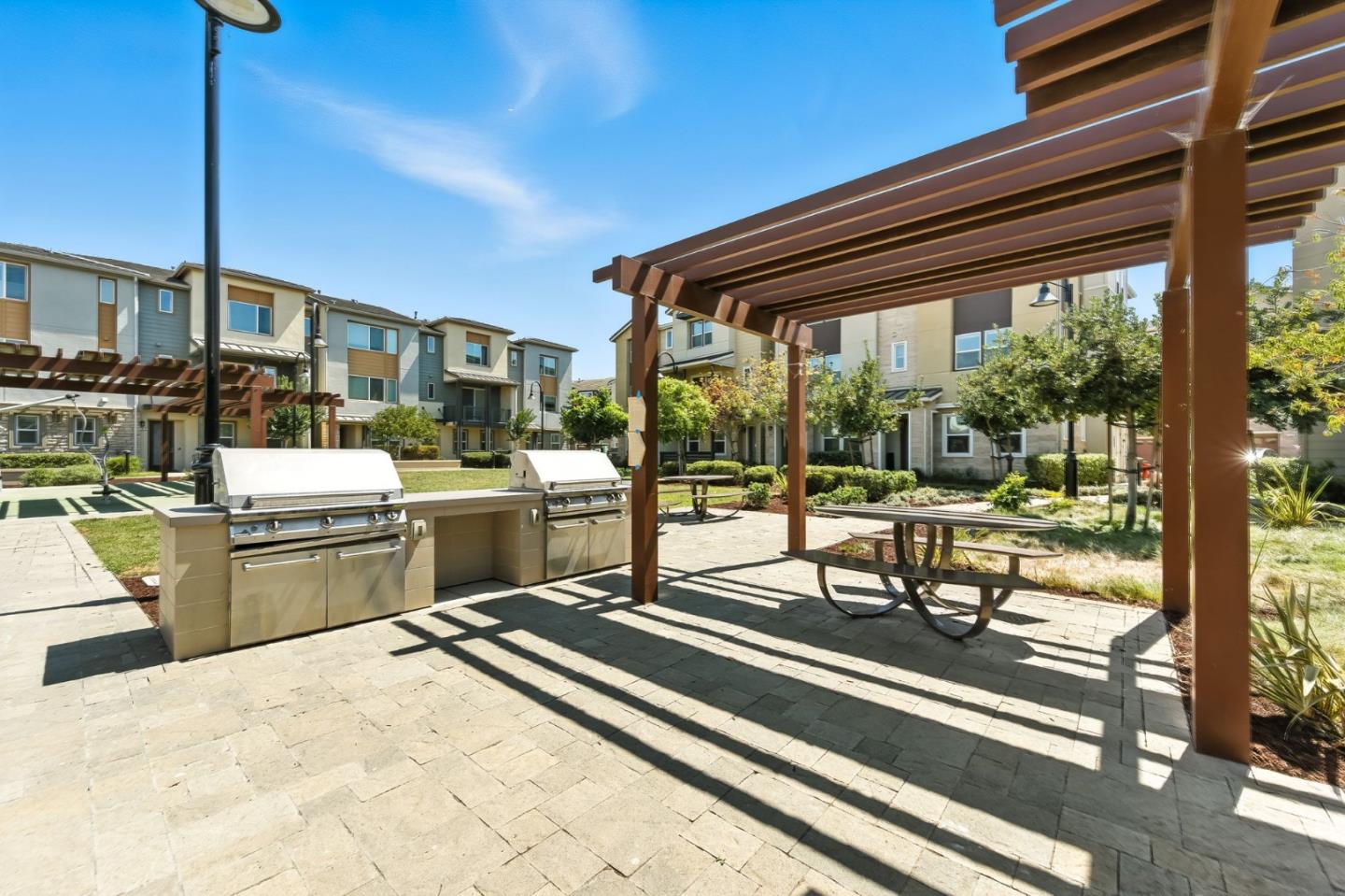 Detail Gallery Image 37 of 44 For 398 Desert Holly St, Milpitas,  CA 95035 - 2 Beds | 2/1 Baths