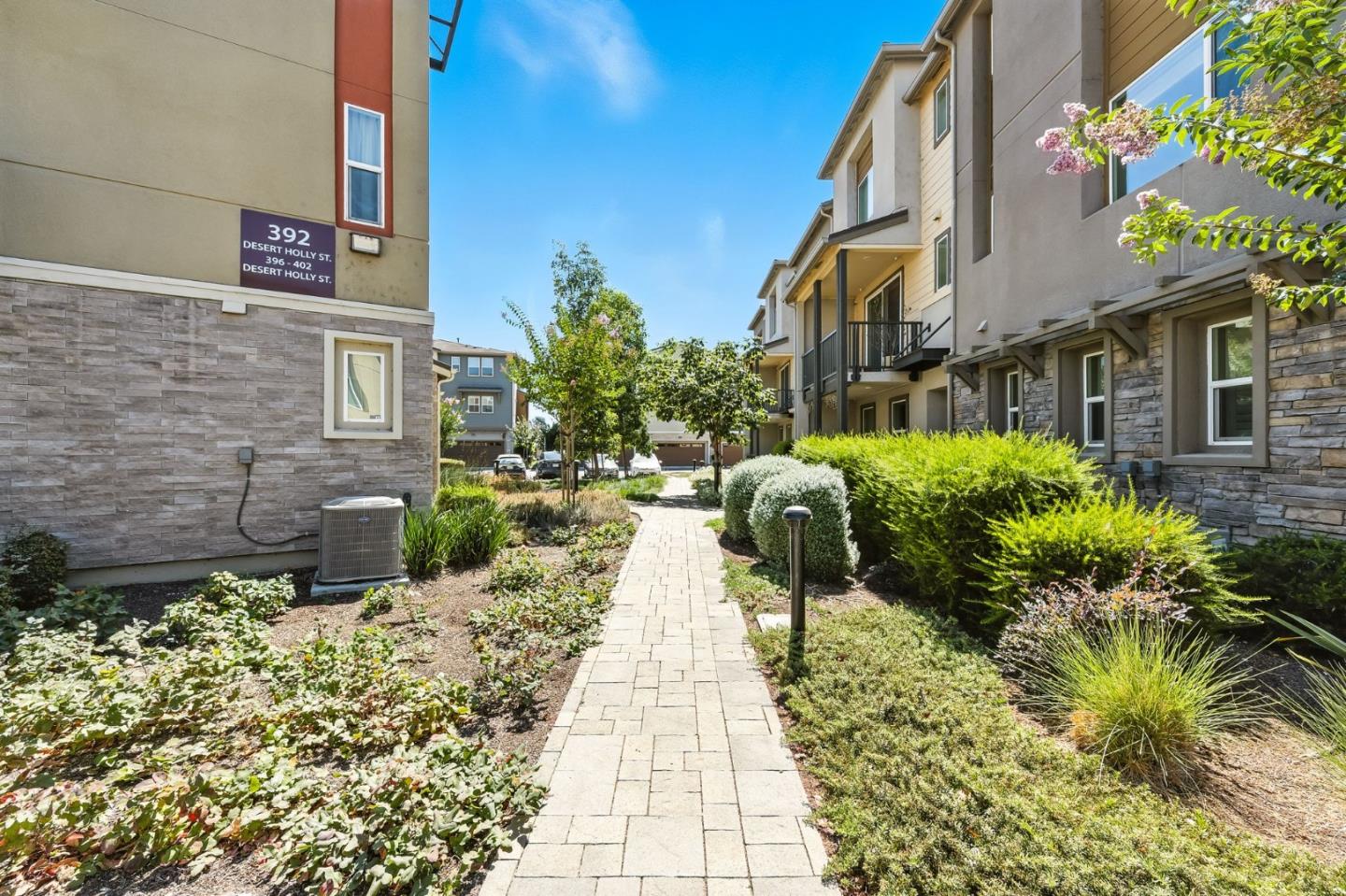 Detail Gallery Image 39 of 44 For 398 Desert Holly St, Milpitas,  CA 95035 - 2 Beds | 2/1 Baths