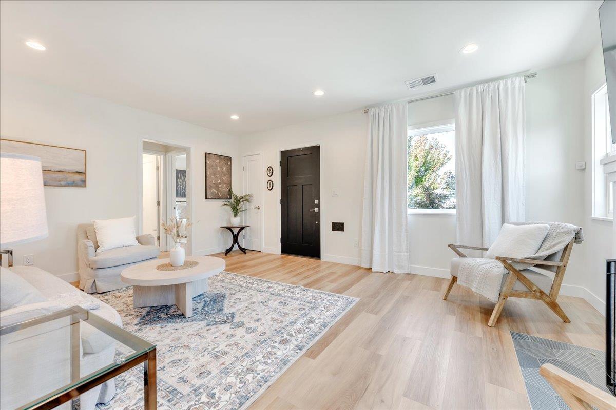 Detail Gallery Image 18 of 44 For 655 N 5th St, San Jose,  CA 95112 - 3 Beds | 2 Baths