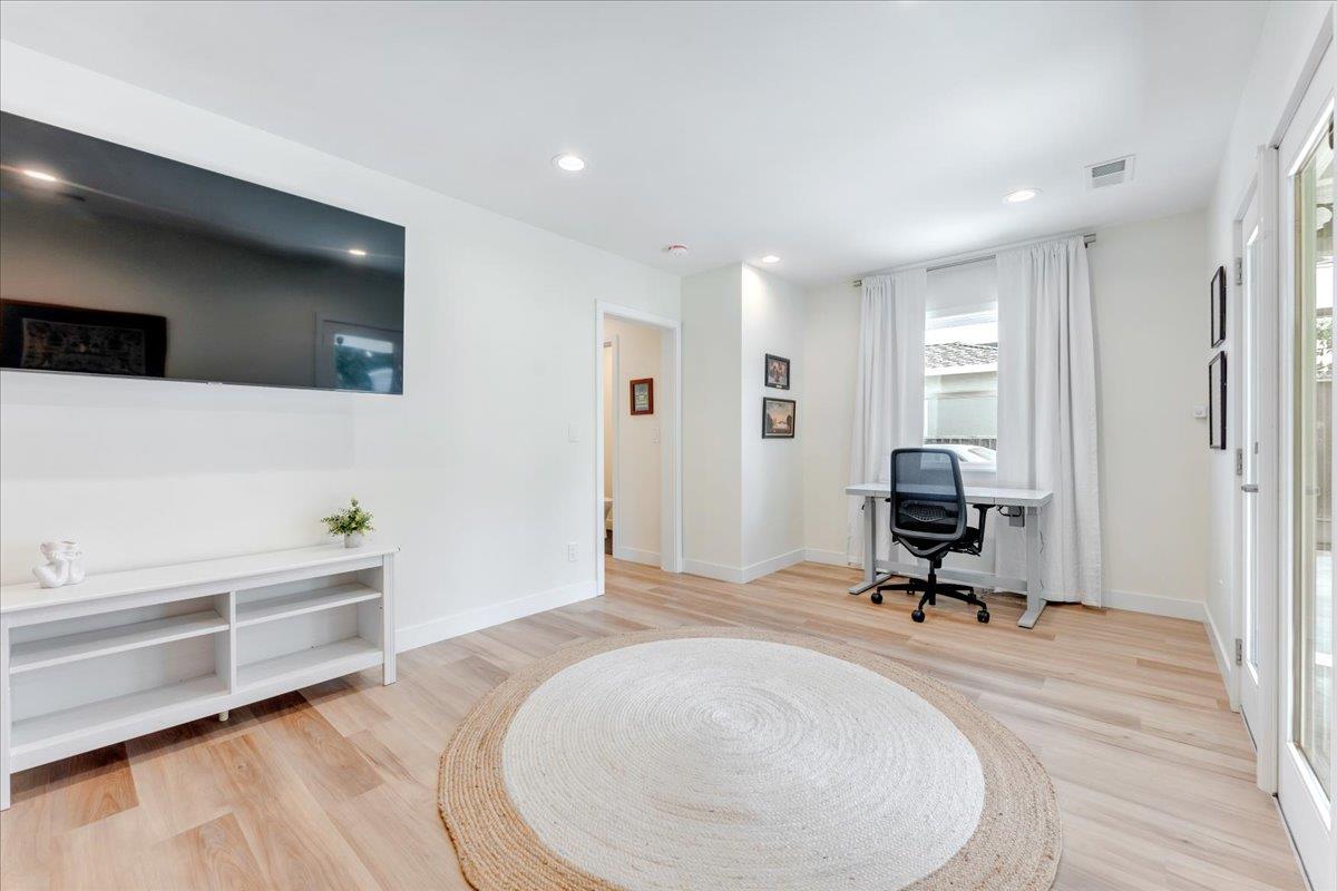 Detail Gallery Image 36 of 44 For 655 N 5th St, San Jose,  CA 95112 - 3 Beds | 2 Baths