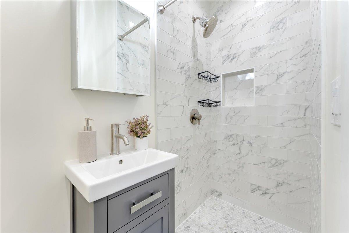 Detail Gallery Image 37 of 44 For 655 N 5th St, San Jose,  CA 95112 - 3 Beds | 2 Baths
