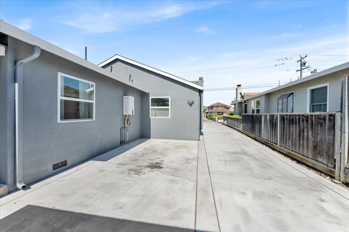 Detail Gallery Image 6 of 44 For 655 N 5th St, San Jose,  CA 95112 - 3 Beds | 2 Baths