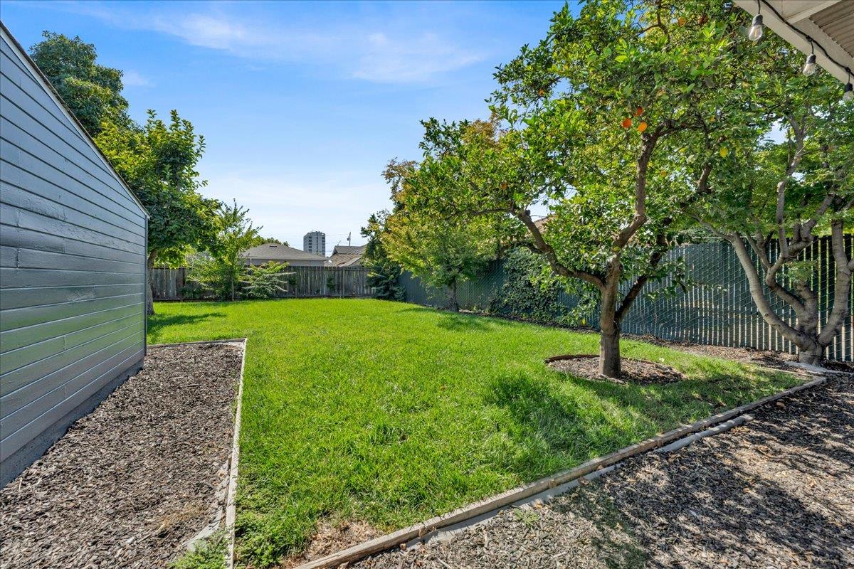 Detail Gallery Image 8 of 44 For 655 N 5th St, San Jose,  CA 95112 - 3 Beds | 2 Baths
