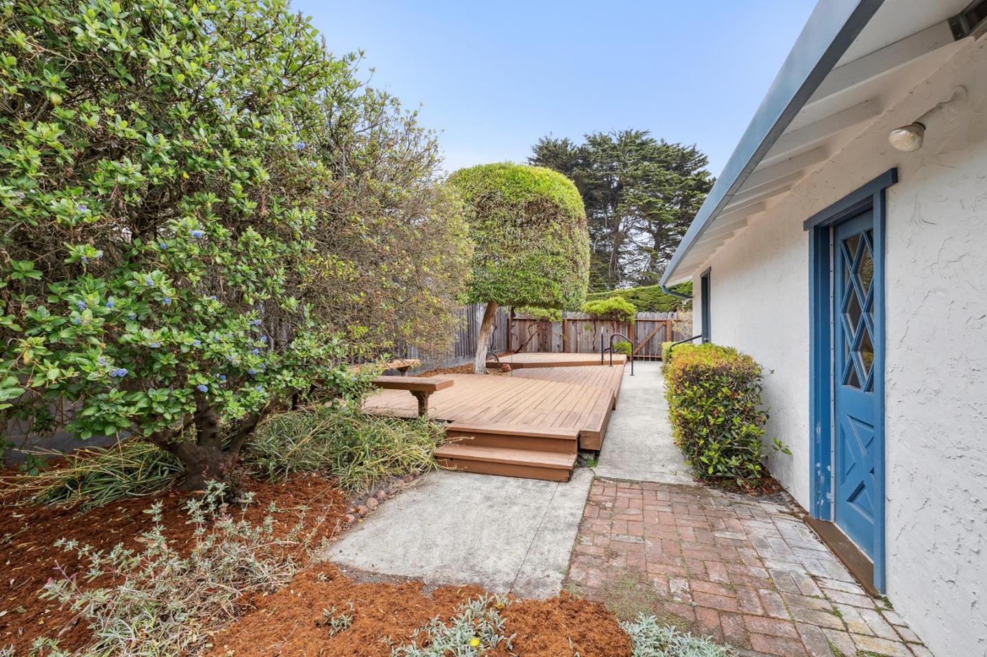 Detail Gallery Image 34 of 44 For 279 N Lake St, Moss Beach,  CA 94038 - 2 Beds | 2 Baths