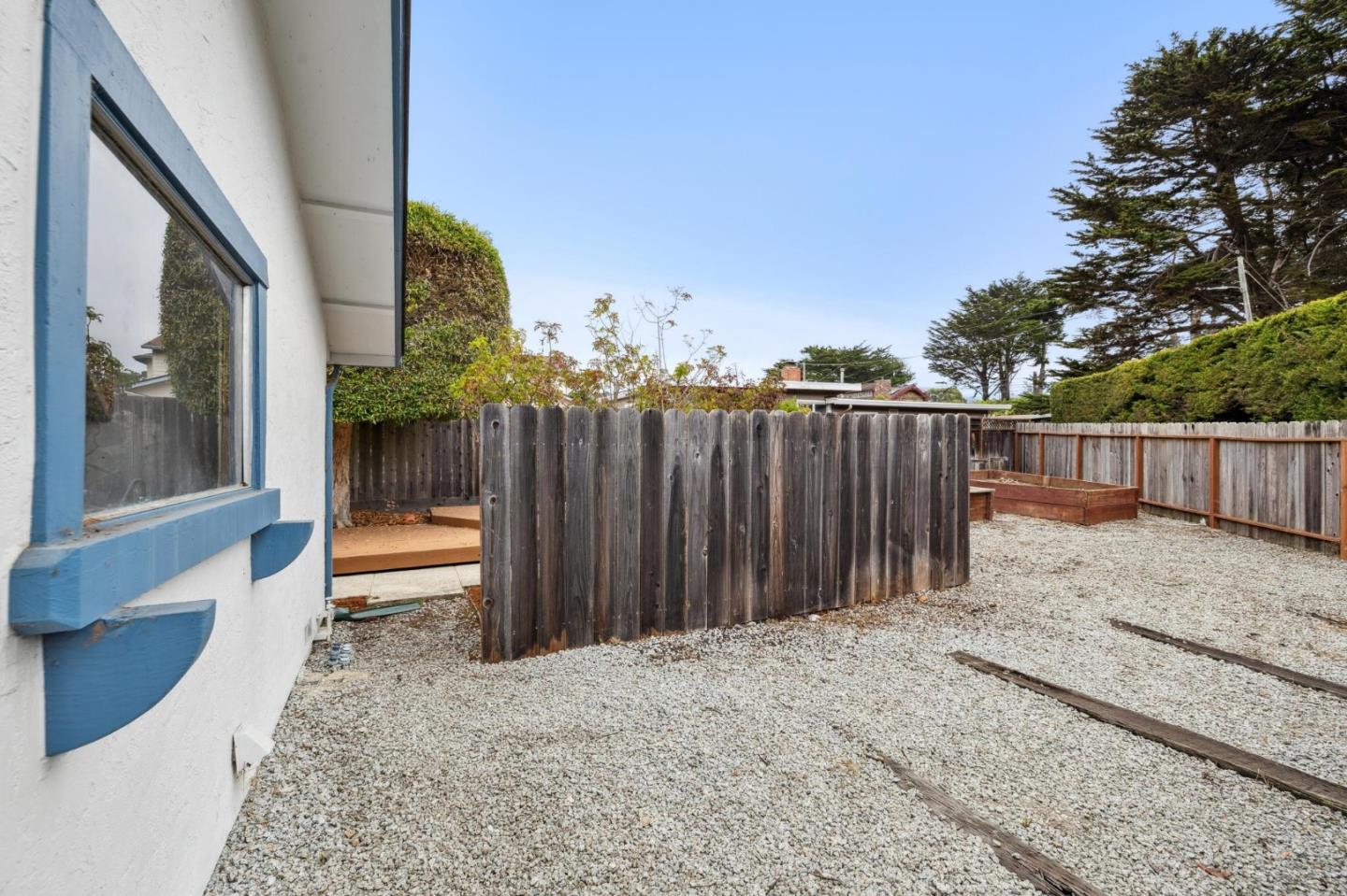 Detail Gallery Image 40 of 44 For 279 N Lake St, Moss Beach,  CA 94038 - 2 Beds | 2 Baths