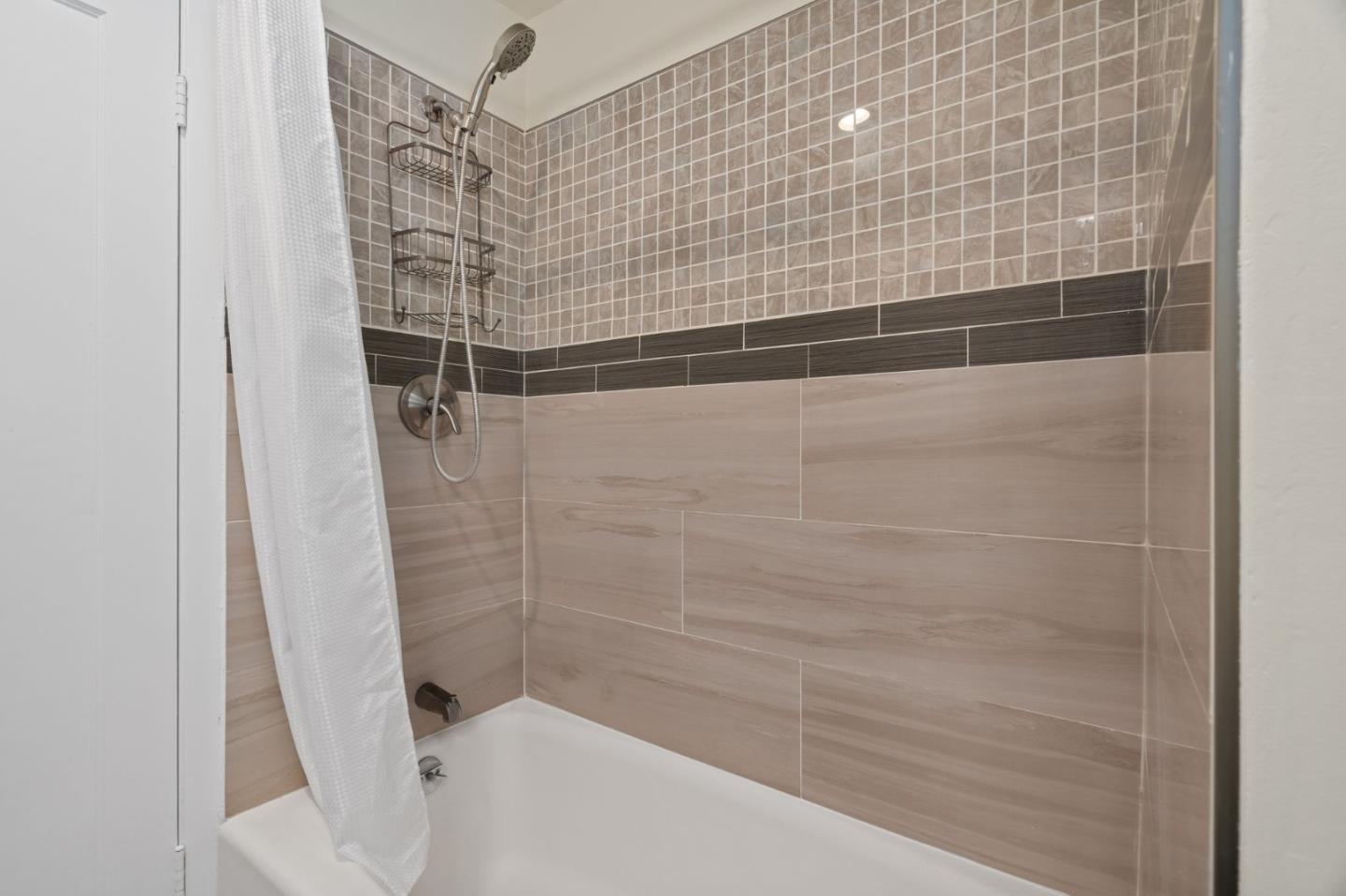 Detail Gallery Image 24 of 39 For 15603 Benedict Ln, Los Gatos,  CA 95032 - 3 Beds | 2/1 Baths
