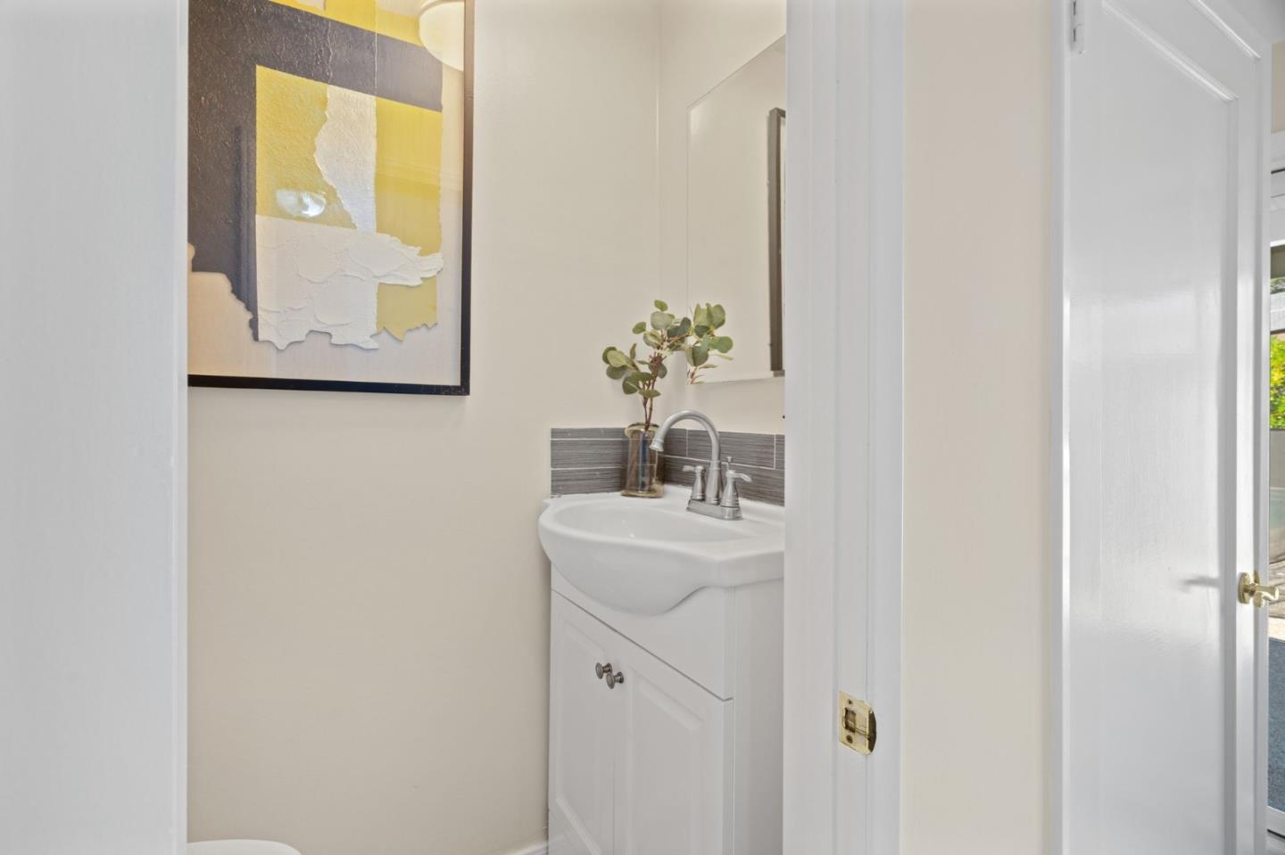 Detail Gallery Image 27 of 39 For 15603 Benedict Ln, Los Gatos,  CA 95032 - 3 Beds | 2/1 Baths