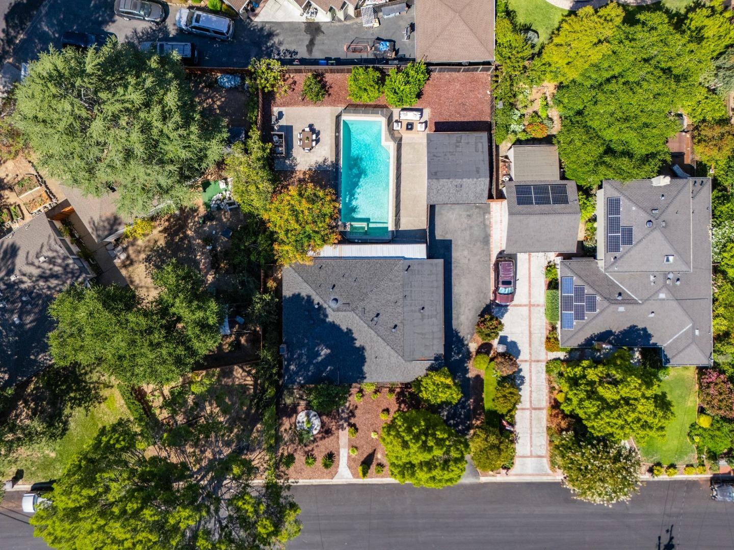 Detail Gallery Image 37 of 39 For 15603 Benedict Ln, Los Gatos,  CA 95032 - 3 Beds | 2/1 Baths